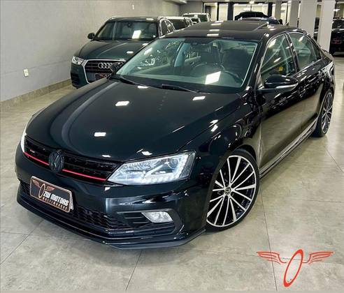 VOLKSWAGEN JETTA 2.0 TSI HIGHLINE 211CV GASOLINA 4P TIPTRONIC VOLKSWAGEN JETTA 2.0 TSI HIGHLINE 211CV GASOLINA 4P TIPTRONIC